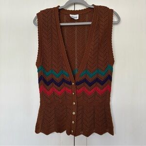 Vintage Leslie Fay Crochet Sweater Vest Cardigan Brown Chevron